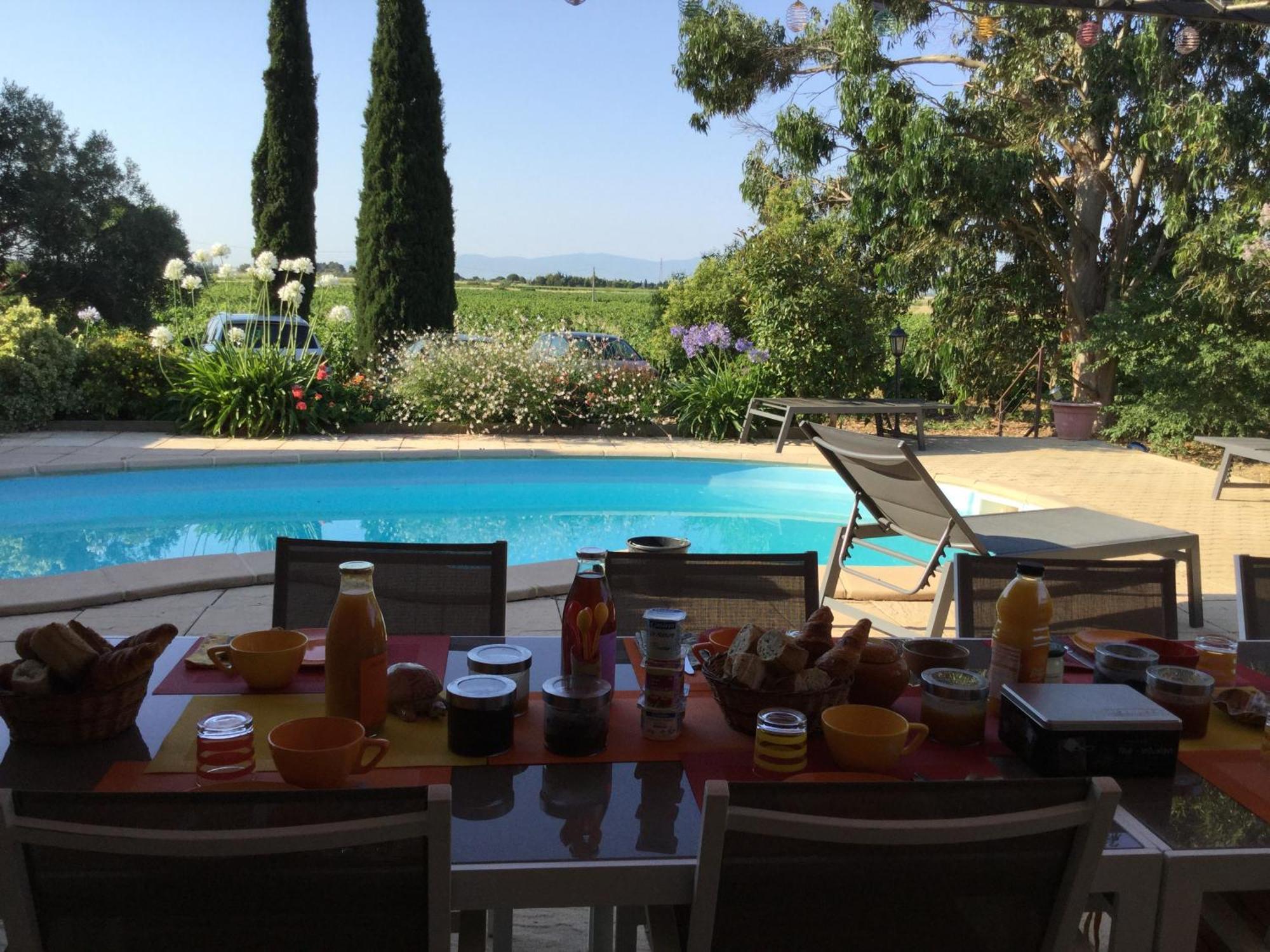 Bed and Breakfast Mas Soleil Et Vignes Saint-Hippolyte  Экстерьер фото