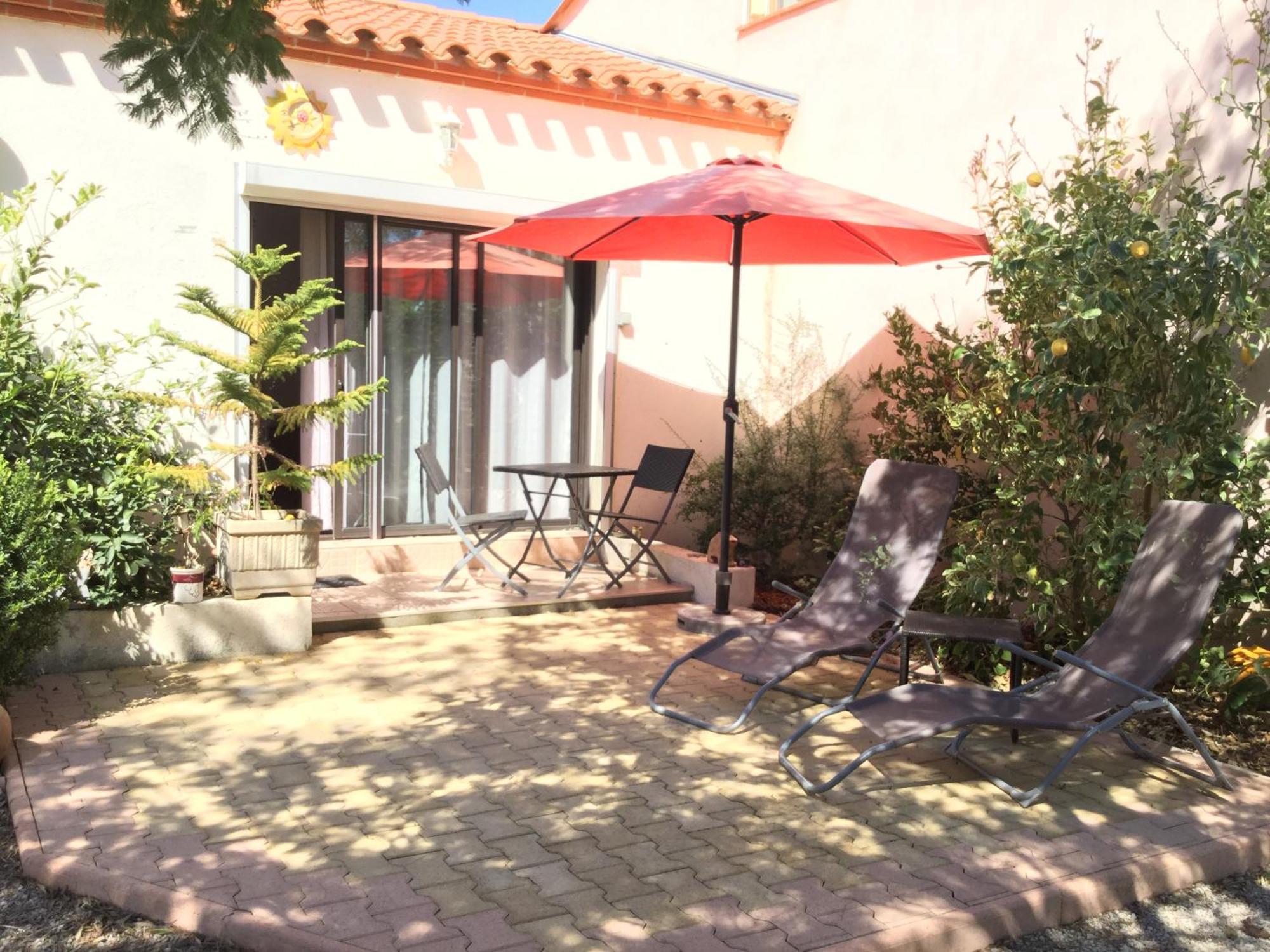 Bed and Breakfast Mas Soleil Et Vignes Saint-Hippolyte  Экстерьер фото